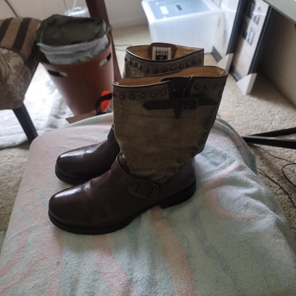 VERY slightly worn FRYE BOOTS... just for YOU!! - Picture 2 of 5